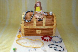 treasure chest cake
