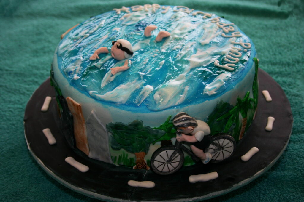 Marathon cake  Cupcake cakes, Cake, Cakes for men