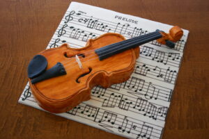 violin cake